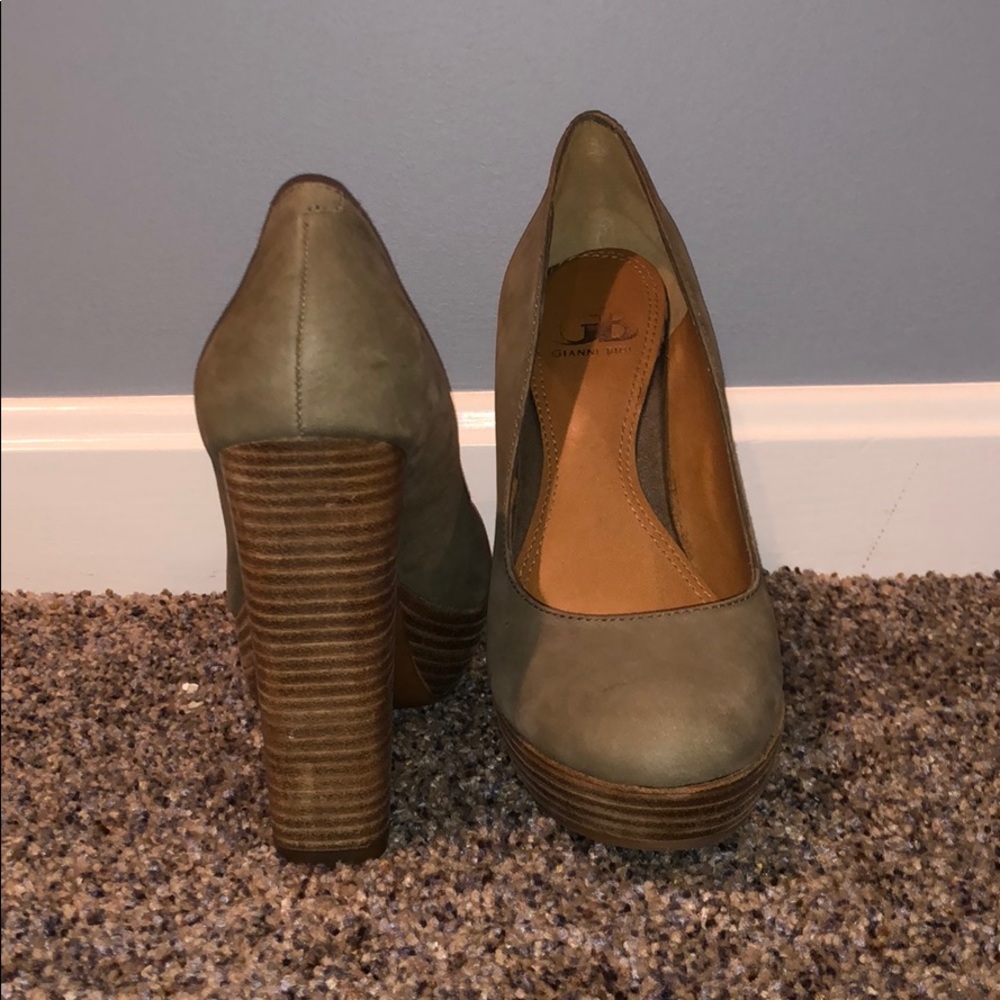 Giani Bini Pumps